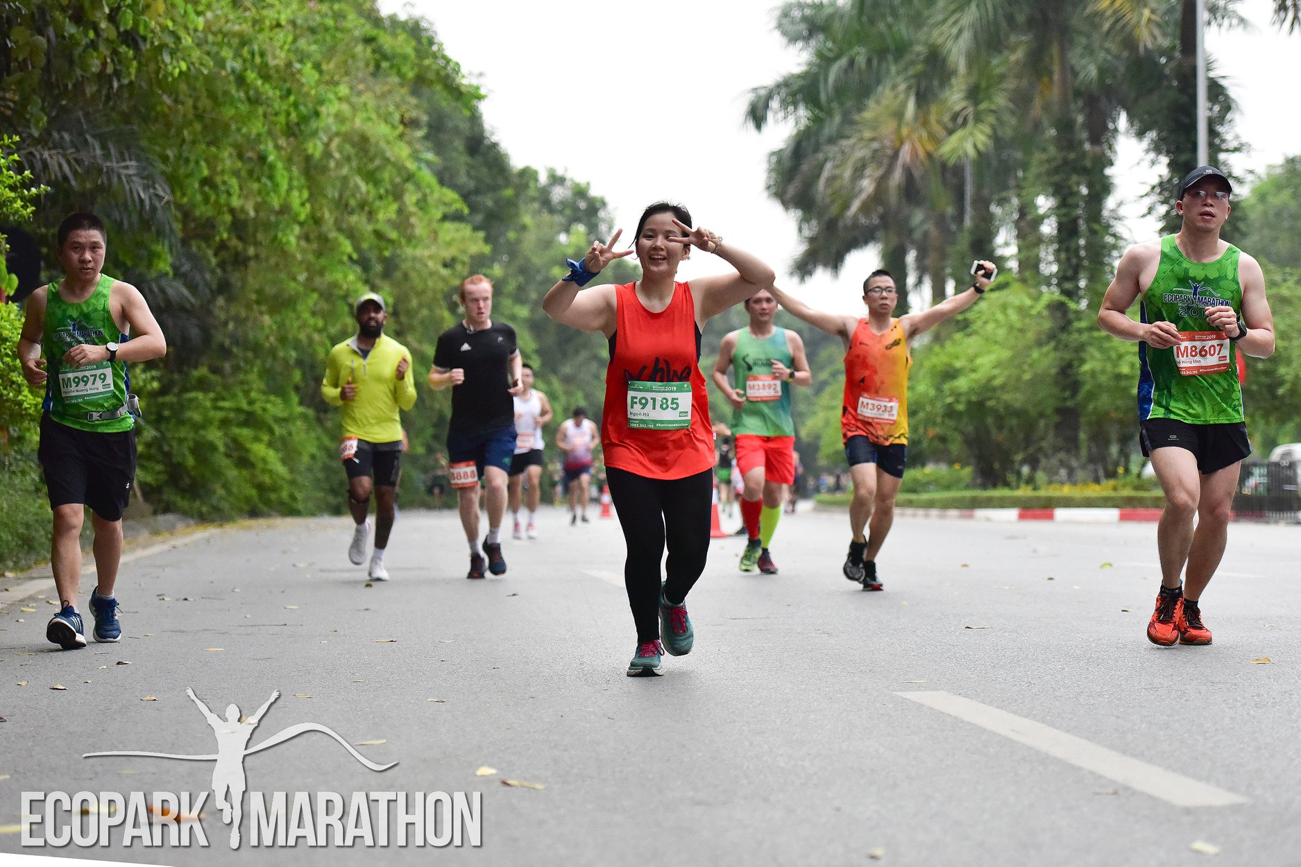[VIDEO] Ecopark Marathon 2019 sẽ kém xinh tươi nếu thiếu họ